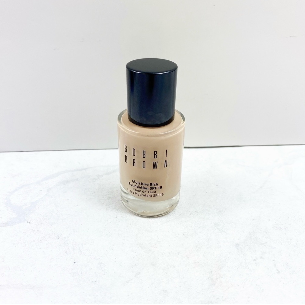 [Bobbi Brown] Long-Wear Weightless Foundation
